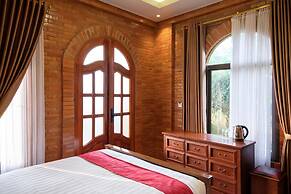 TwoSpaces Living at deRos Resort & Cafe