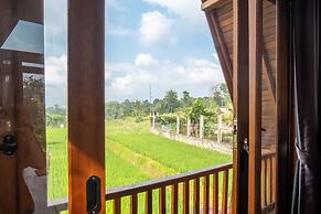 TwoSpaces Living at deRos Resort & Cafe