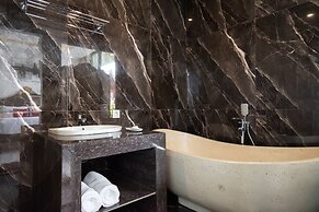 TwoSpaces Living at deRos Resort & Cafe