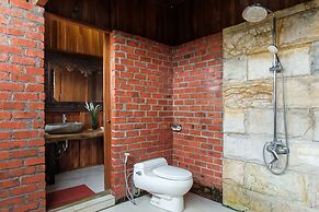 TwoSpaces Living at deRos Resort & Cafe