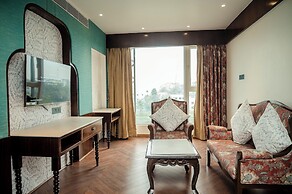 HOTEL LAKE VIEW