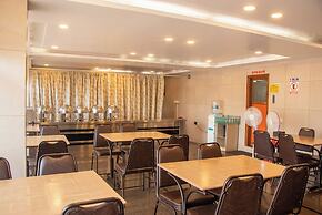 Hotel Om International