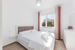 Wave Seaside Apartment