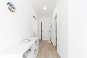 Wave Seaside Apartment