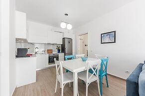 Wave Seaside Apartment