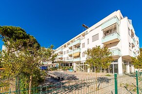 Wave Seaside Apartment