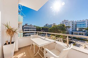 Wave Seaside Apartment