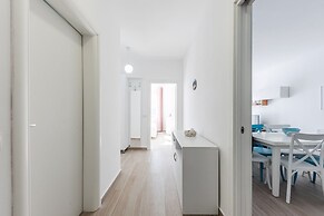 Wave Seaside Apartment