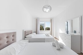 Wave Seaside Apartment