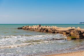 Wave Seaside Apartment