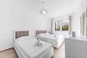 Wave Seaside Apartment