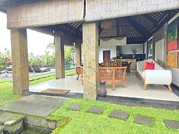 Belvilla Bunga Matahari Ceking Rice Terrace