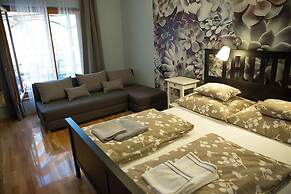 Hunyadi Panzió-Apartman