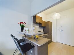 Studio Warsaw City Center by Renters