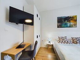 Studio Warsaw City Center by Renters