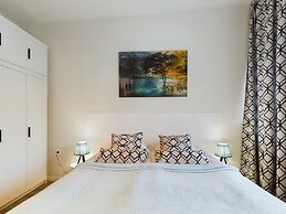 Studio Warsaw City Center by Renters