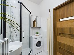 Studio Warsaw City Center by Renters