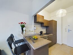 Studio Warsaw City Center by Renters