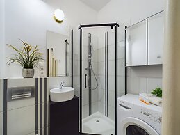 Studio Warsaw City Center by Renters