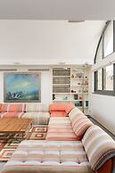 Luxury Duplex with Rooftop by FeelHome
