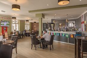 Crewe Arms Hotel