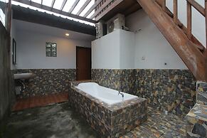 Belvilla Serenity Resort