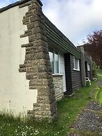 Cosy Cornish Chalet Near Coast