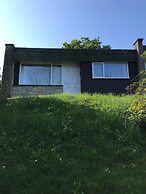 Cosy Cornish Chalet Near Coast