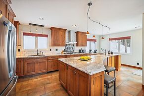 Silver Shekel Retreat 5 Bedroom Home by RedAwning