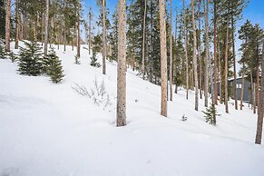 Silver Shekel Retreat 5 Bedroom Home by RedAwning