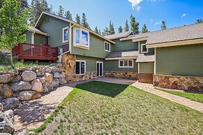 Silver Shekel Retreat 5 Bedroom Home by RedAwning