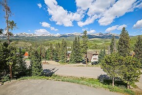 Silver Shekel Retreat 5 Bedroom Home by RedAwning