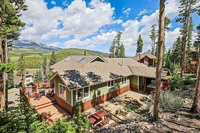 Silver Shekel Retreat 5 Bedroom Home by RedAwning