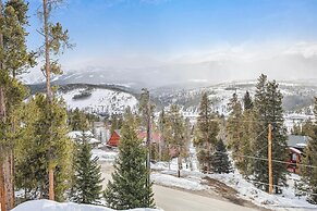 Silver Shekel Retreat 5 Bedroom Home by RedAwning