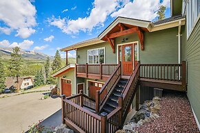 Silver Shekel Retreat 5 Bedroom Home by RedAwning