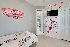 Game Room, Pool & Spa: Disney Area Getaway!