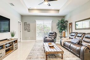 Tampa Home w/ Fire Pit, Yard, Cornhole + More!