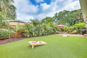 Tampa Home w/ Fire Pit, Yard, Cornhole + More!