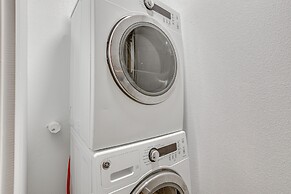 Northlake Vacation Rental w/ Pool & Hot Tub Access