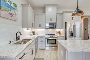 Northlake Vacation Rental w/ Pool & Hot Tub Access