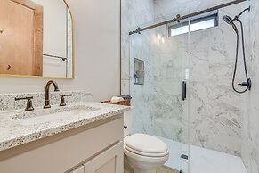 Northlake Vacation Rental w/ Pool & Hot Tub Access