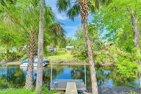 Riverfront Inglis Duplex w/ Shared Dock & Fire Pit