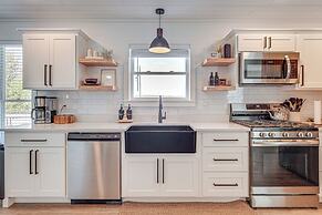 23 Acres: Farmhouse Hideaway in Coudersport