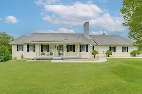 23 Acres: Farmhouse Hideaway in Coudersport