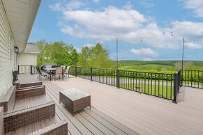 23 Acres: Farmhouse Hideaway in Coudersport