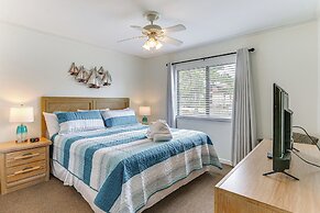 Hilton Head Condo w/ Deck - Walk to Beach & Pool!