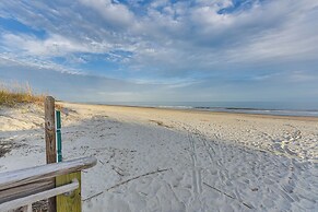 Hilton Head Condo w/ Deck - Walk to Beach & Pool!