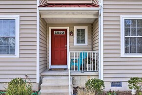 2 Mi to Ocean: Rehoboth Beach Townhome w/ Grill!