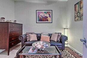 2 Mi to Ocean: Rehoboth Beach Townhome w/ Grill!