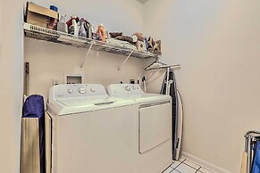 2 Mi to Ocean: Rehoboth Beach Townhome w/ Grill!